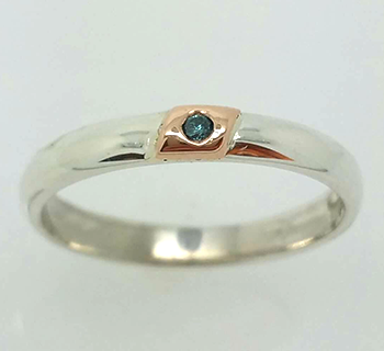 Single Rose Dymond Ring