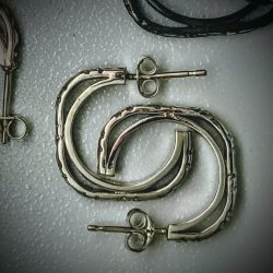 Frame Hoop earrings